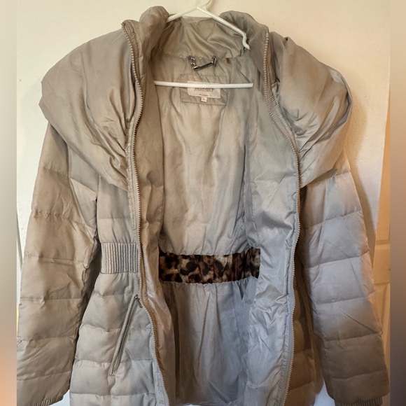 Woman's Down Coat - Picture 3 of 3